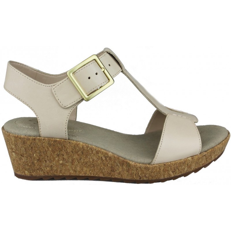 CLARKS KAMARA KIKI  BEIGE