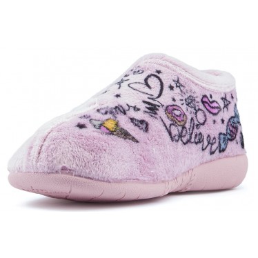 Le sneaker vanno a casa con i disegni di VULLADI ALASKA MAQUILLAJE